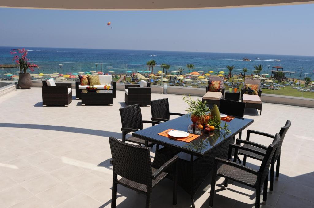 Polyxenia Isaak Luxury Villas And Apartments Protaras Zimmer foto